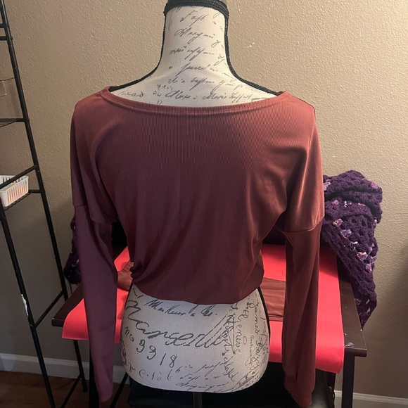 Matching set. - Picture 2 of 3